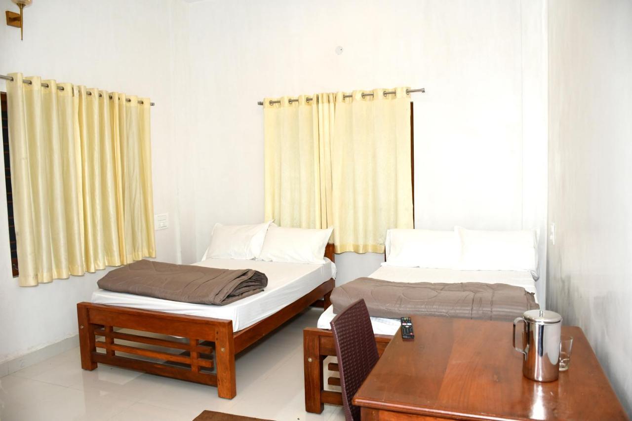 River View Guest House Мадікері Екстер'єр фото